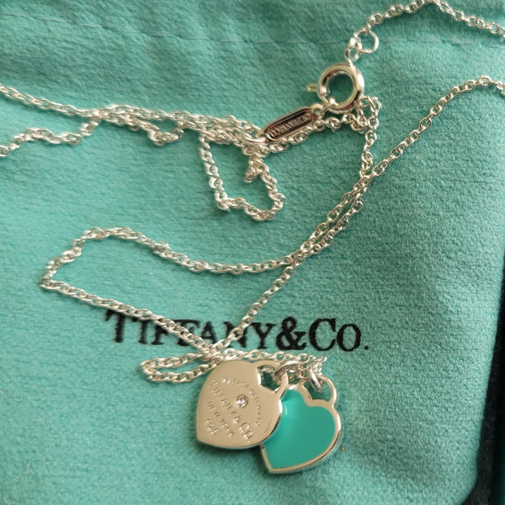 - Tiffany & Co. RTT heart necklace - Picture 8 of 14